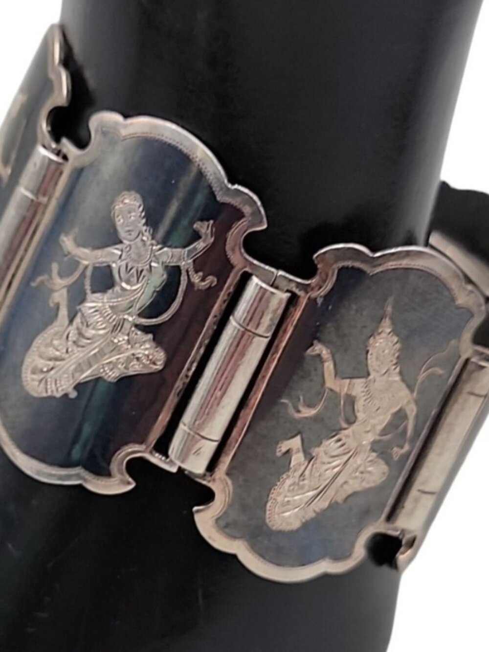Siam Sterling Silver Bracelet 925 Niello Hindu Goddess Enamel Hinged Panel SZ 7 - Picture 3 of 16